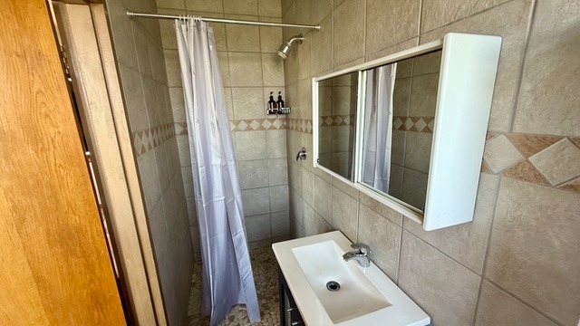 To Let 5 Bedroom Property for Rent in Sunset Beach Western Cape